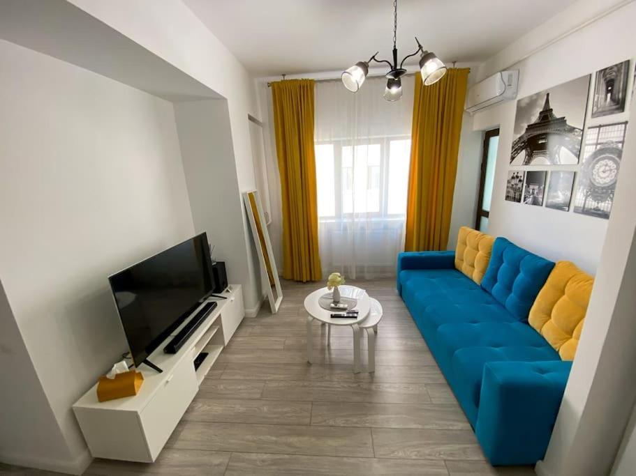 Cozy Central Apartment With 2 Rooms บูคาเรสต์ ภายนอก รูปภาพ